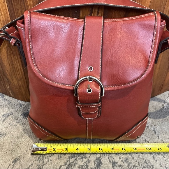 VTG BELLE ROSE LEATHER 2-SECTION FLAP CROSSBODY SHOULDER BAG Red - Picture 2 of 12